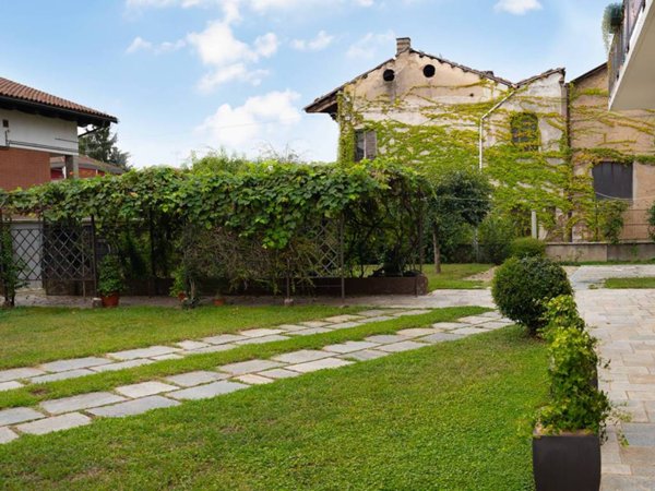casa indipendente in vendita a Brandizzo