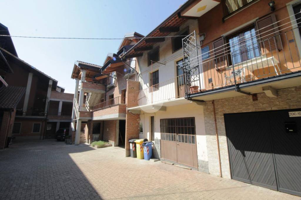 casa indipendente in vendita a Brandizzo