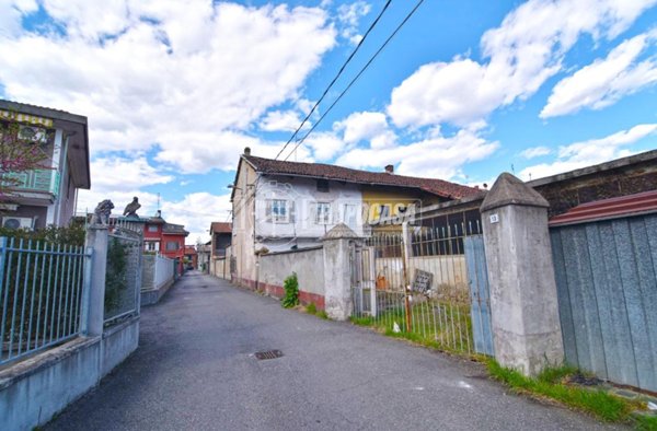 casale in vendita a Brandizzo