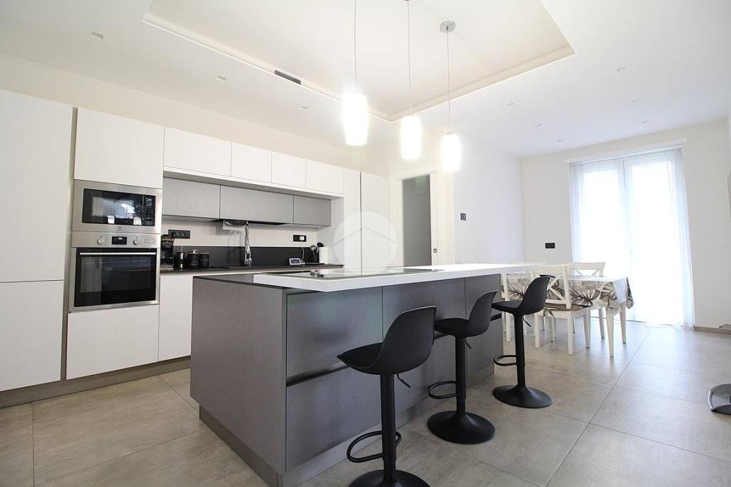 casa indipendente in vendita a Brandizzo