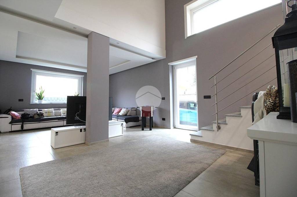 casa indipendente in vendita a Brandizzo