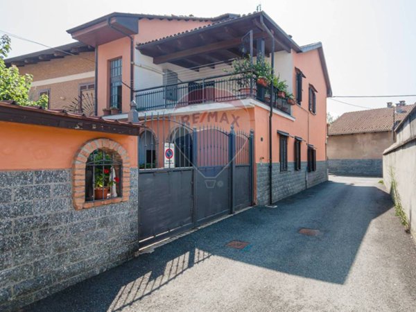 casa indipendente in vendita a Brandizzo