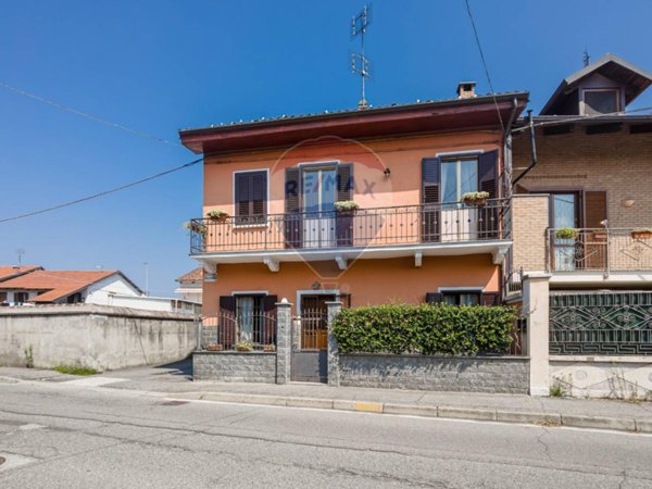 casa indipendente in vendita a Brandizzo