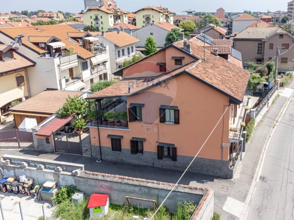 casa indipendente in vendita a Brandizzo