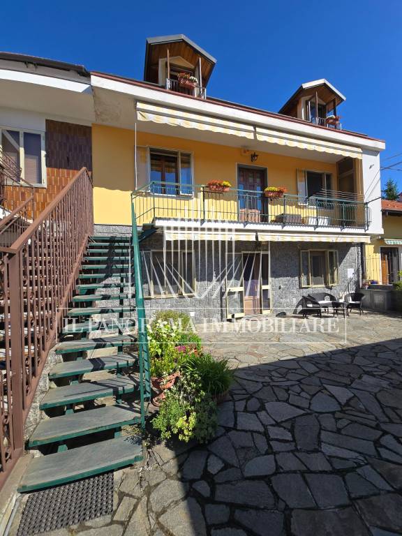 casa indipendente in vendita a Brandizzo