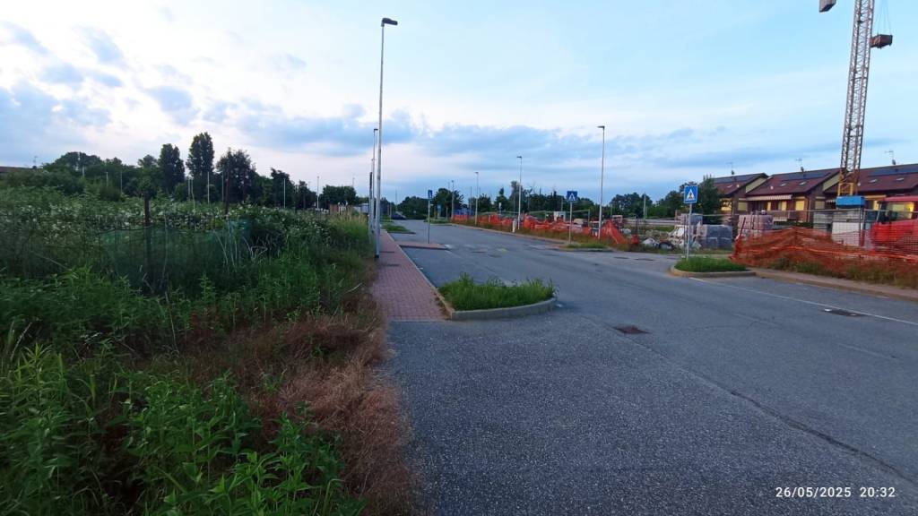 terreno edificabile in vendita a Brandizzo