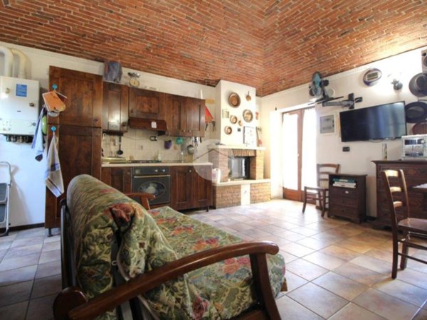 casa indipendente in vendita a Brandizzo