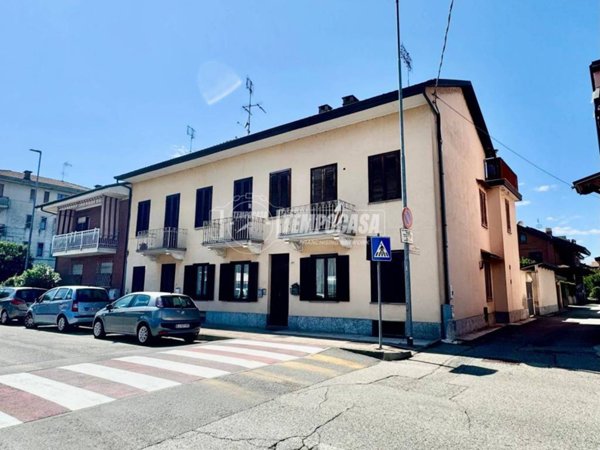 casa indipendente in vendita a Brandizzo