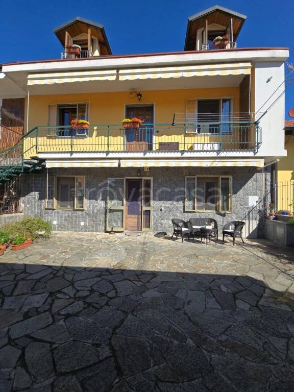 casa indipendente in vendita a Brandizzo