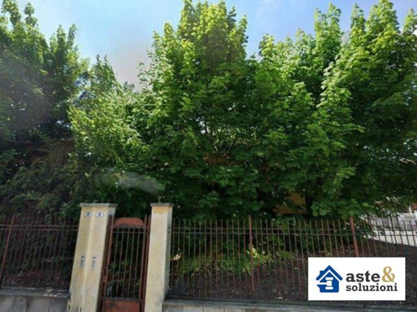 casa indipendente in vendita a Brandizzo