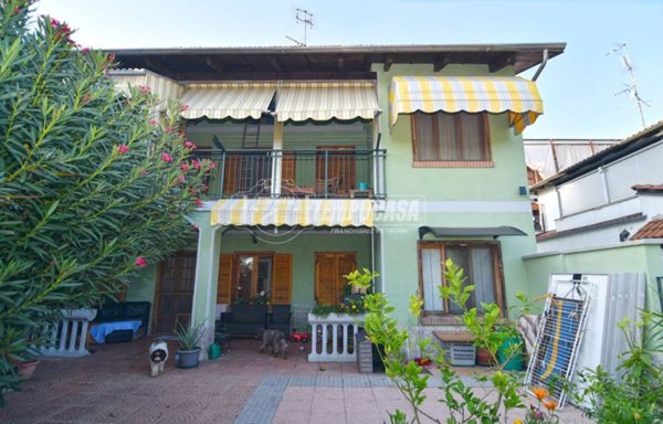 casa indipendente in vendita a Brandizzo