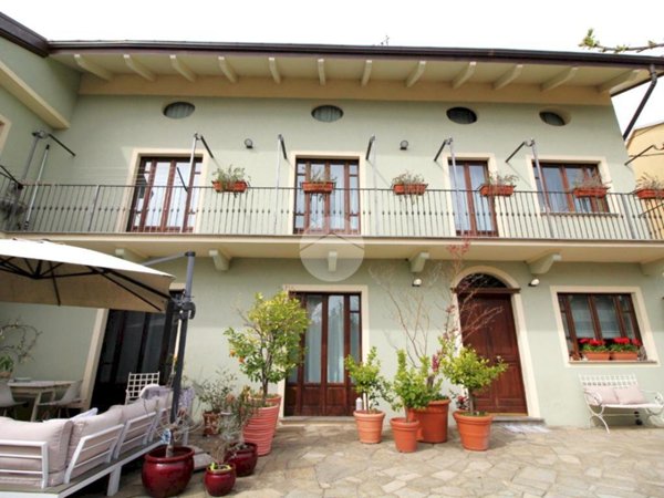 casa indipendente in vendita a Brandizzo