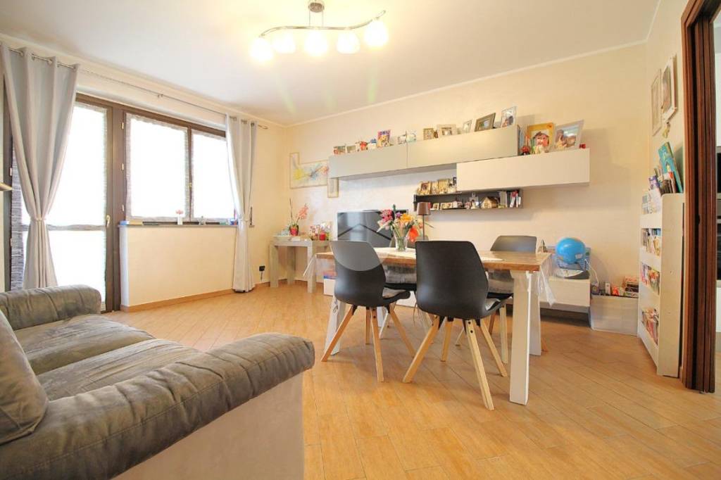 casa indipendente in vendita a Brandizzo