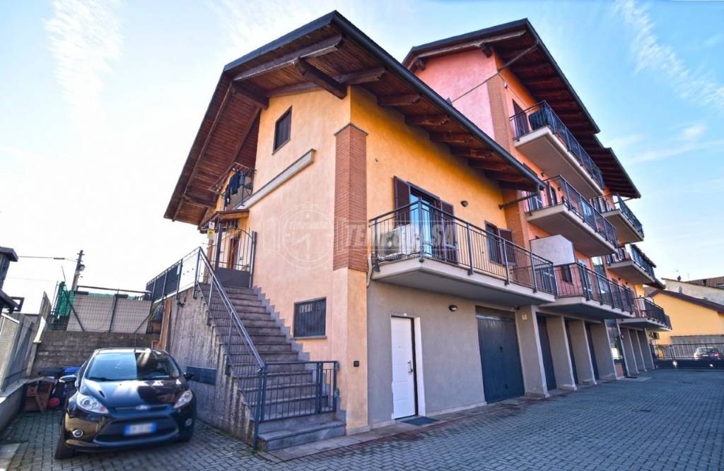 casa indipendente in vendita a Brandizzo