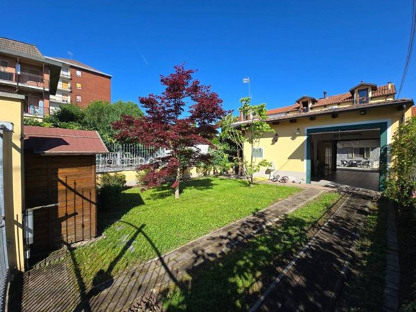 casa indipendente in vendita a Brandizzo