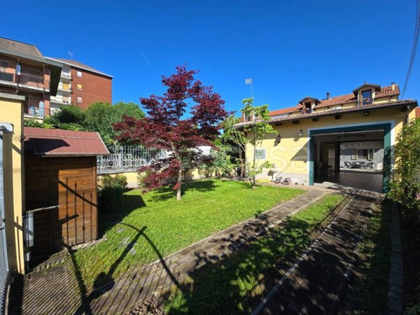 casa indipendente in vendita a Brandizzo