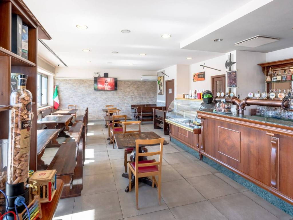 negozio in vendita a Brandizzo