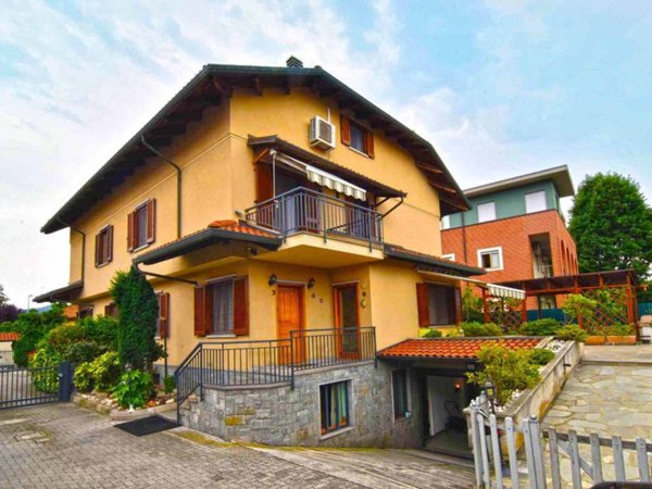 casa indipendente in vendita a Brandizzo