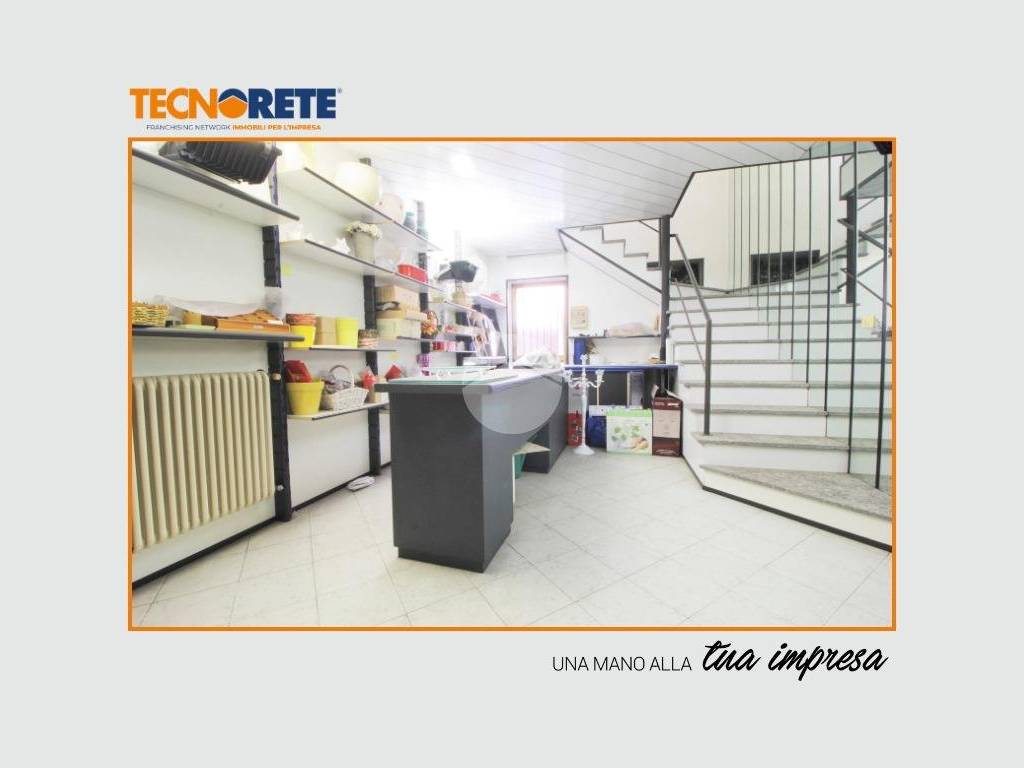 negozio in vendita a Brandizzo