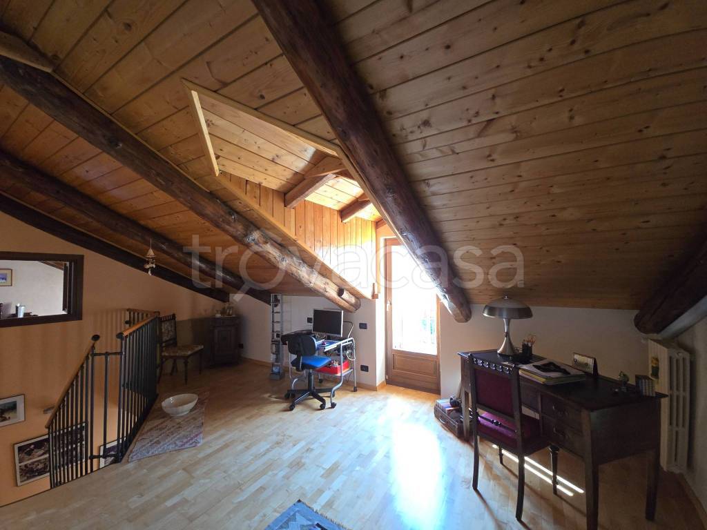 casa indipendente in vendita a Brandizzo