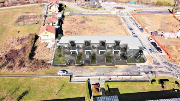 casa indipendente in vendita a Brandizzo