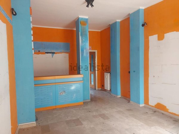 locale commerciale in vendita a Brandizzo