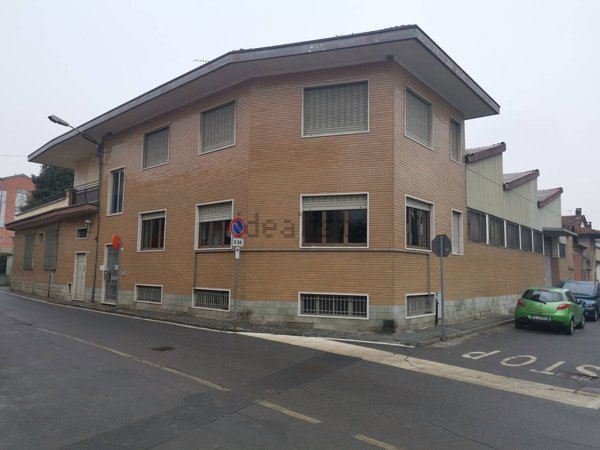 locale di sgombero in vendita a Brandizzo