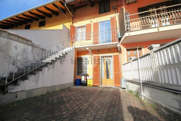 casa semindipendente in vendita a Brandizzo