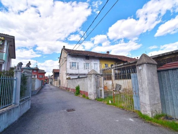 casa indipendente in vendita a Brandizzo