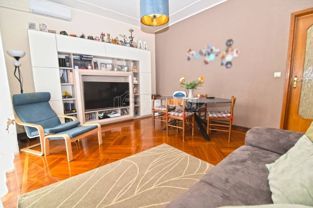 casa indipendente in vendita a Brandizzo