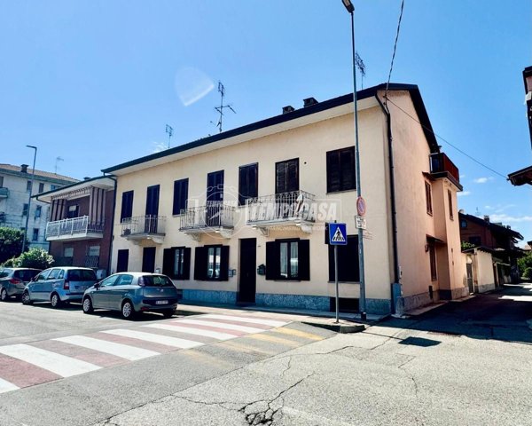 casa indipendente in vendita a Brandizzo