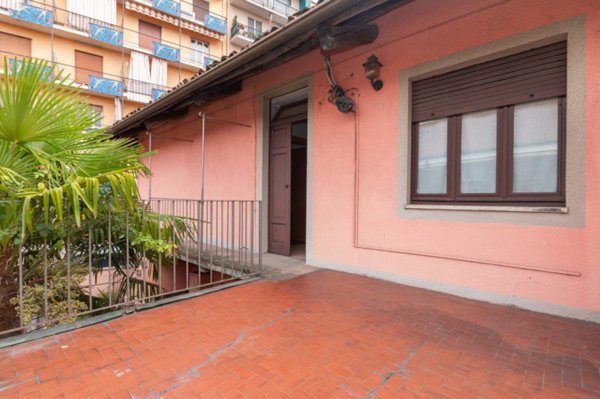 casa indipendente in vendita a Brandizzo