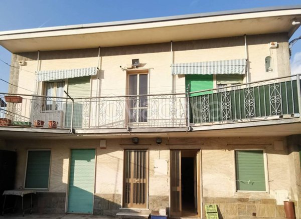 casa indipendente in vendita a Brandizzo