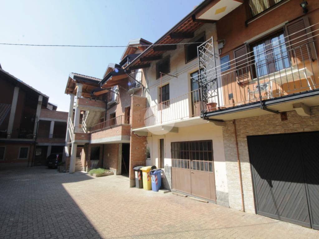 casa indipendente in vendita a Brandizzo