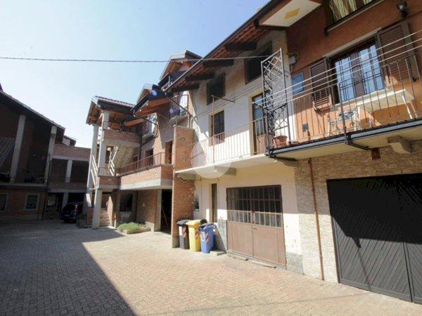 casa indipendente in vendita a Brandizzo