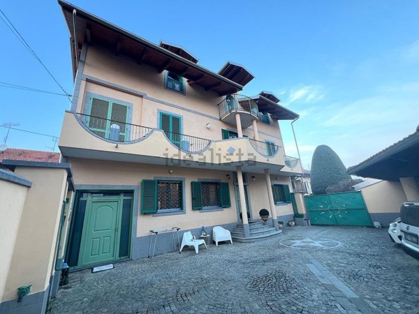 casa indipendente in vendita a Brandizzo