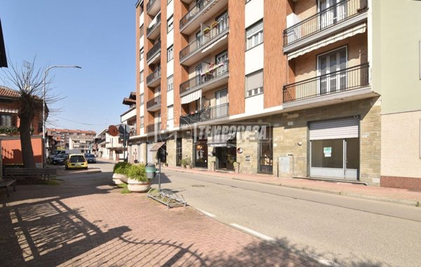 negozio in vendita a Brandizzo
