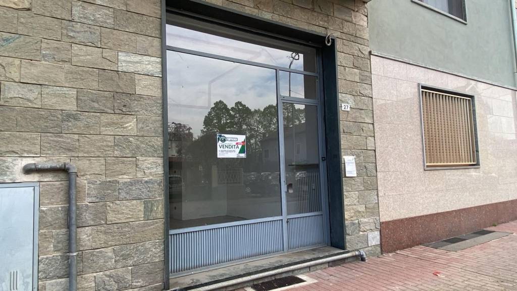 negozio in vendita a Brandizzo