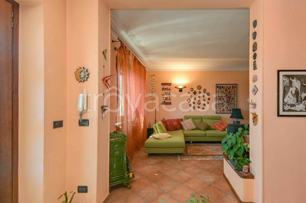 casa indipendente in vendita a Brandizzo