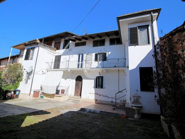casa indipendente in vendita a Brandizzo