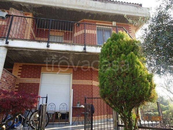 casa indipendente in vendita a Brandizzo