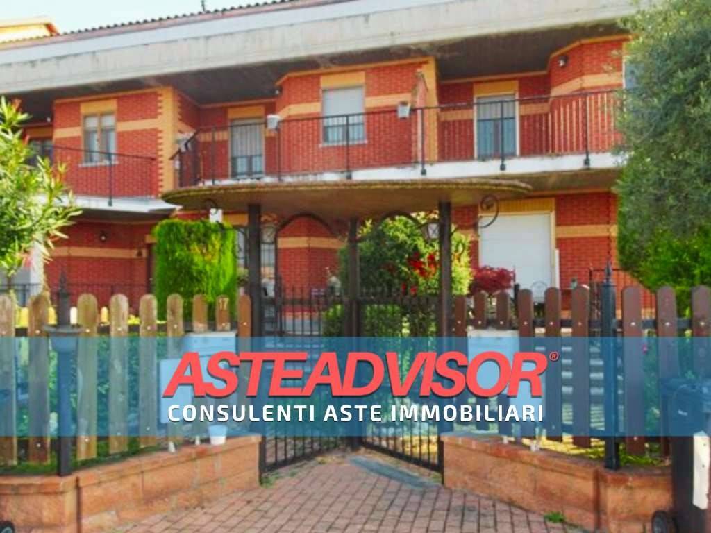 casa indipendente in vendita a Brandizzo