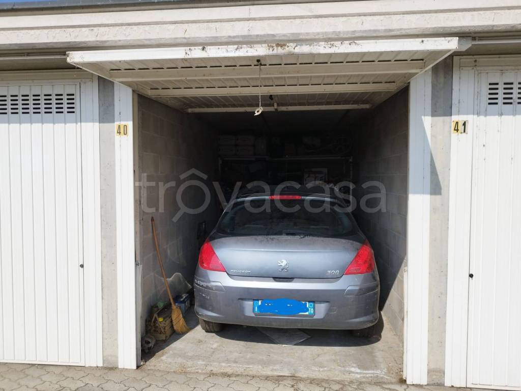 box auto in vendita a Brandizzo