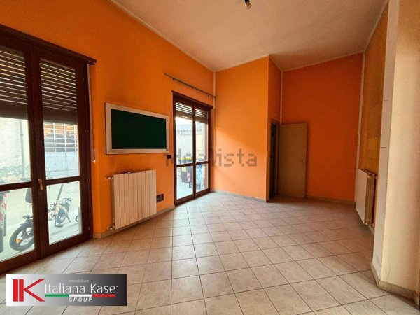 locale commerciale in vendita a Brandizzo