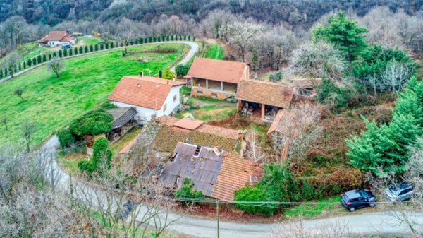 casale in vendita a Bricherasio
