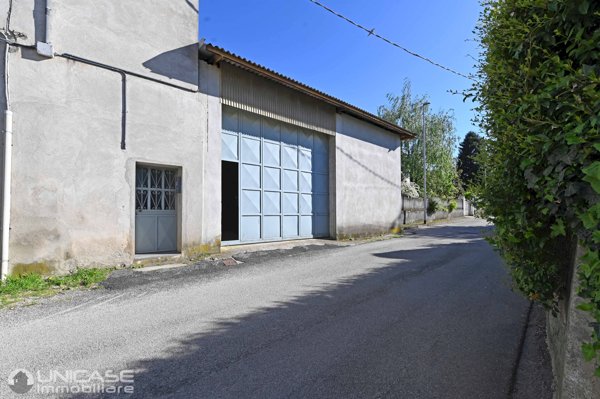 casa indipendente in vendita a Bricherasio