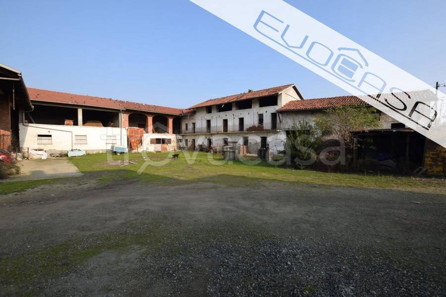 casa indipendente in vendita a Bricherasio