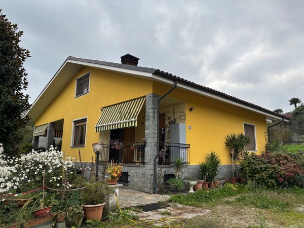 casa indipendente in vendita a Bricherasio