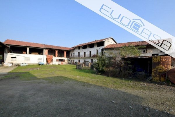 casa indipendente in vendita a Bricherasio