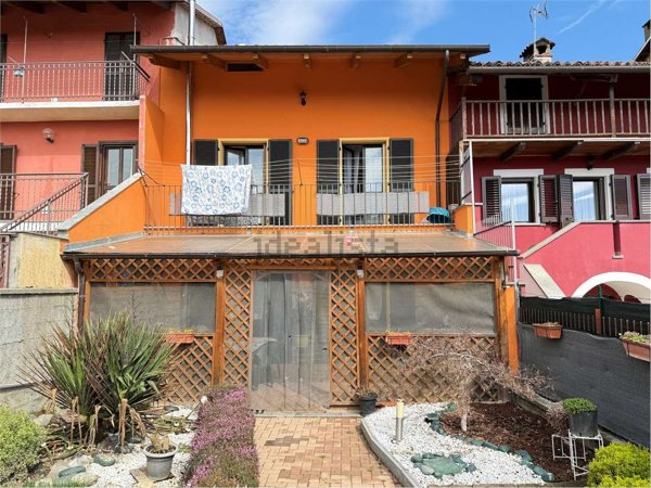 casa indipendente in vendita a Bricherasio in zona Cappella Merli